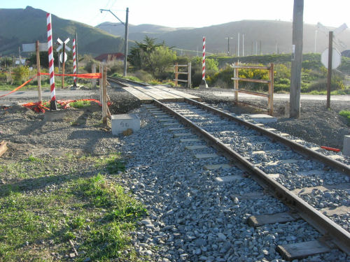 Truscotts Rd Level Crossing